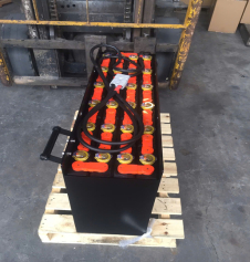 Bình ắc quy xe nâng ROCKET VCI225 (48V-225Ah/5Hr)