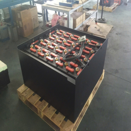 Bình ắc quy xe nâng ROCKET VCES740 (48V-740Ah/5Hr)